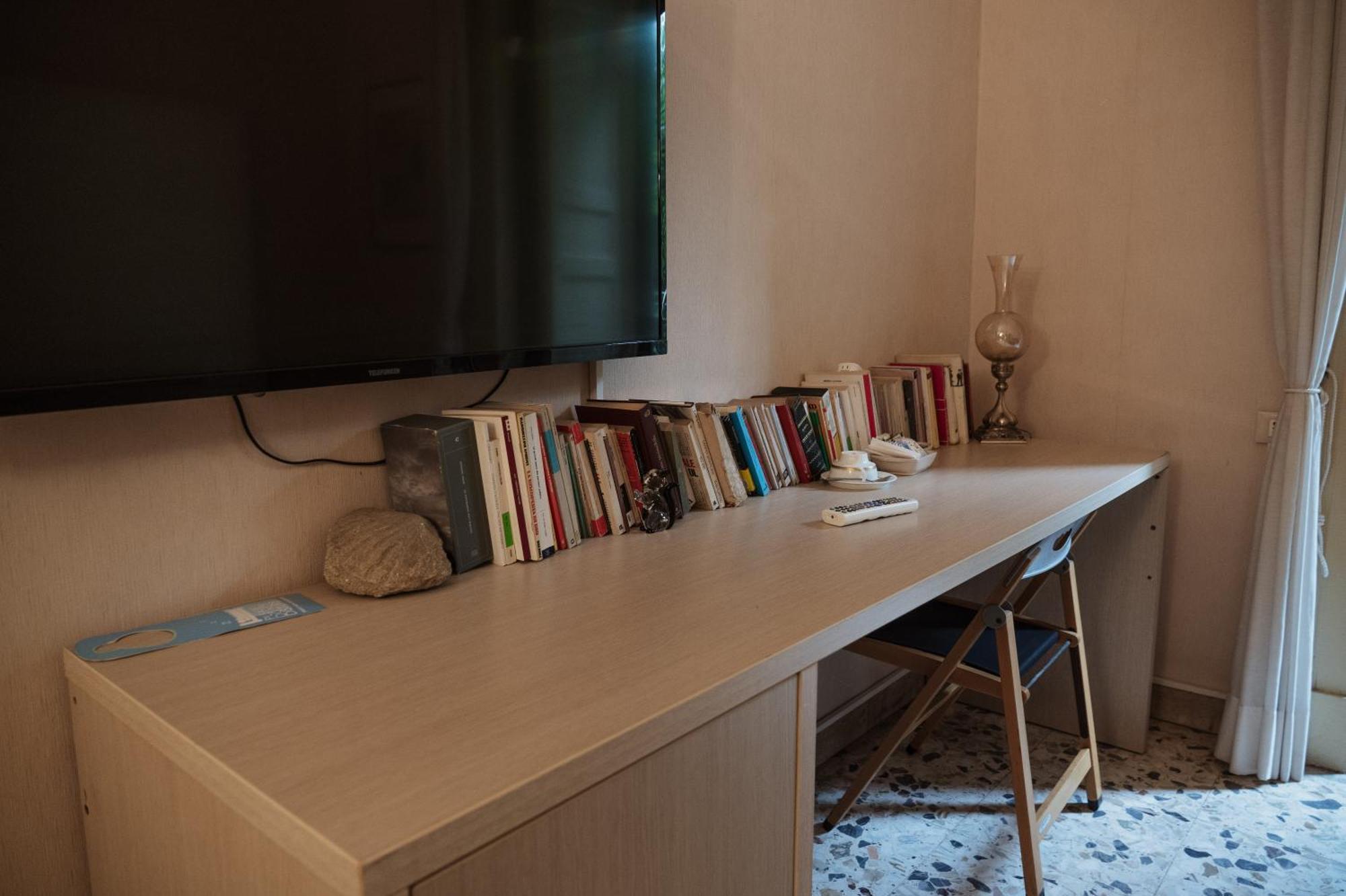 לינה וארוחת בוקר קטאניה Bed And Books מראה חיצוני תמונה