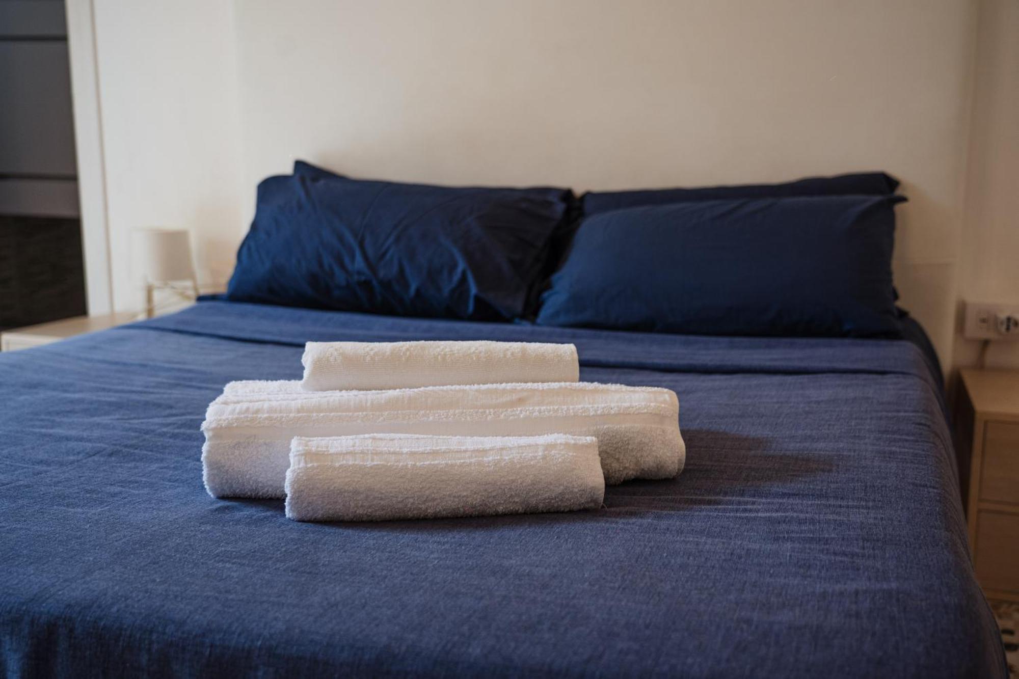 לינה וארוחת בוקר קטאניה Bed And Books מראה חיצוני תמונה