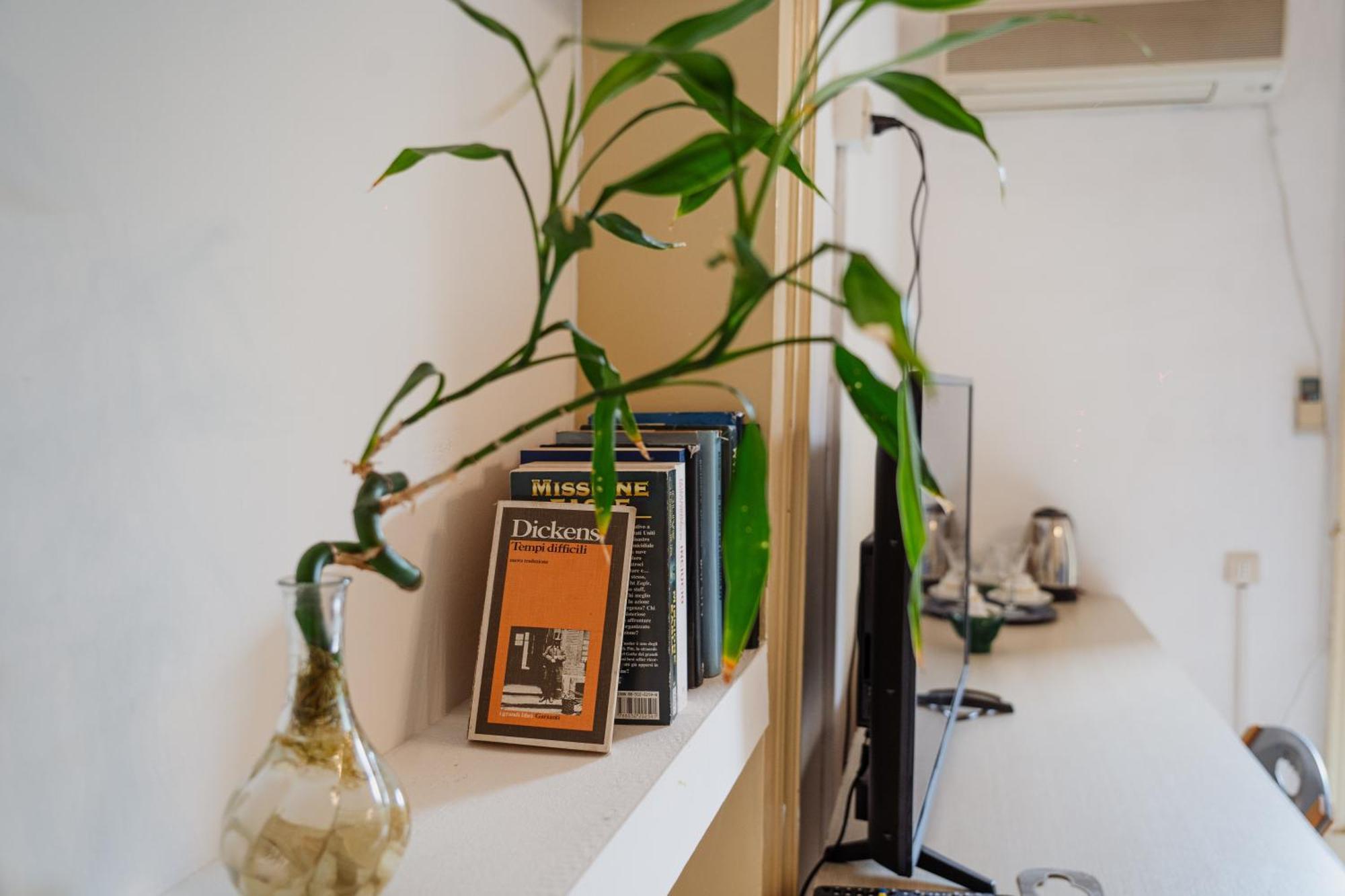 לינה וארוחת בוקר קטאניה Bed And Books מראה חיצוני תמונה